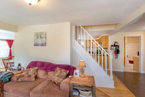 869 Lewiston Road Topsham ME 04086