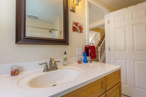 869 Lewiston Road Topsham ME 04086
