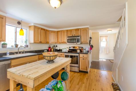 869 Lewiston Road Topsham ME 04086