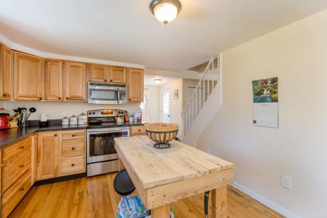 869 Lewiston Road Topsham ME 04086
