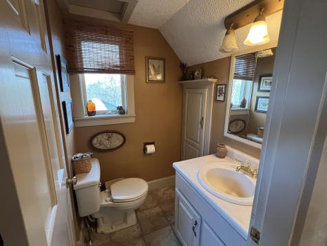 163 Oak Street Oakland ME 04963