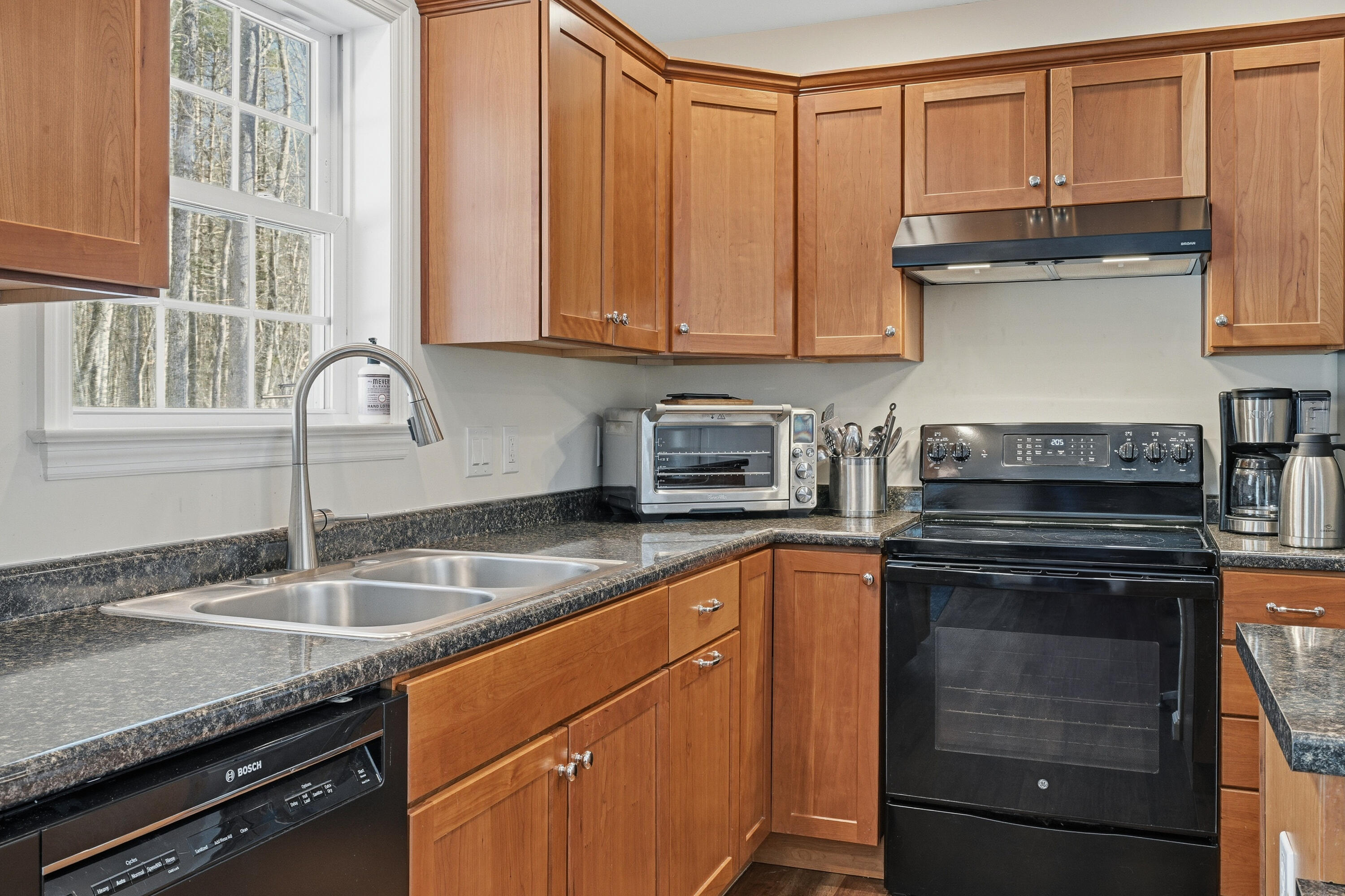 79 Lancaster Road Pittston ME 04345