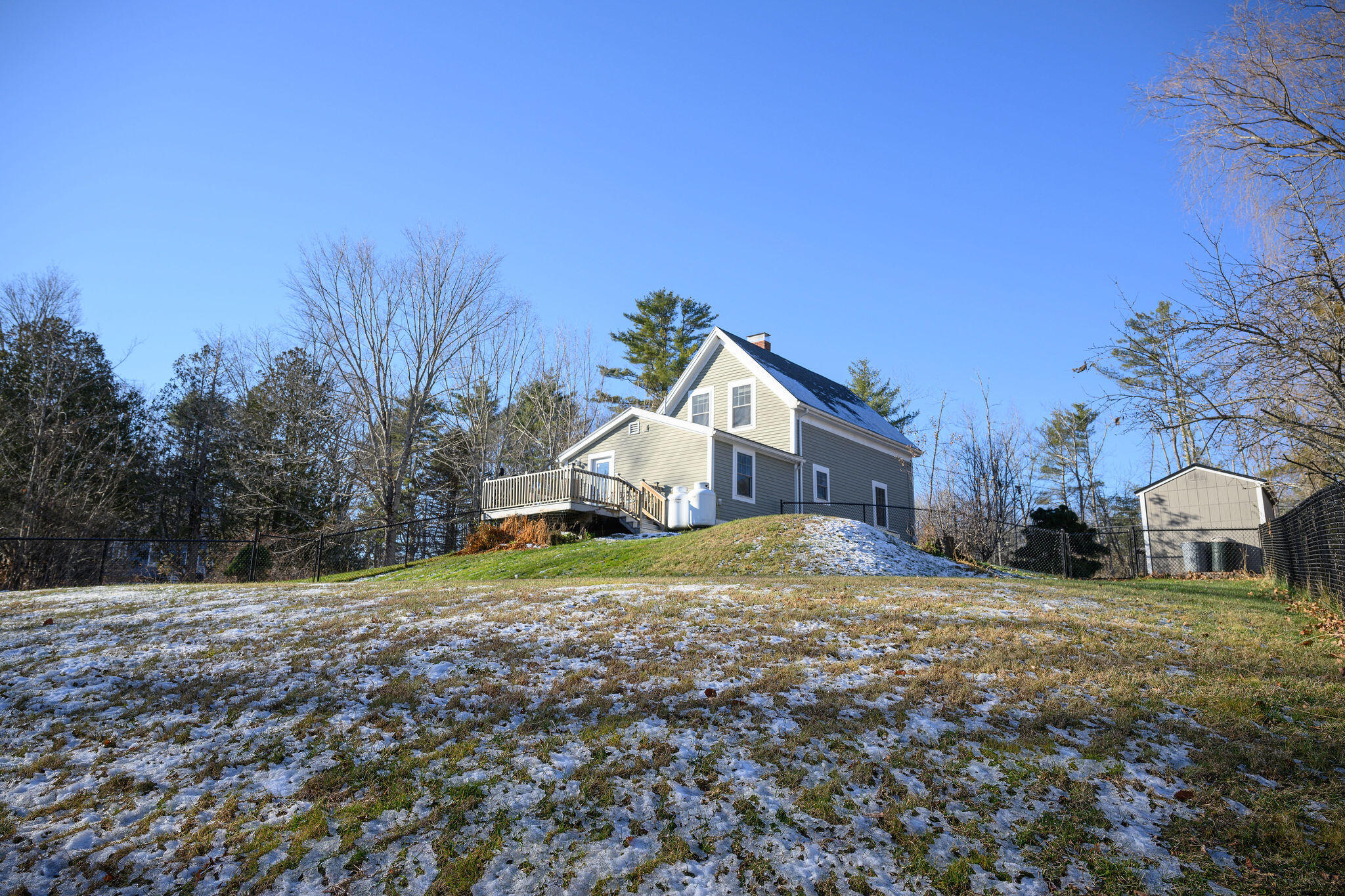 445 River Road Richmond ME 04357