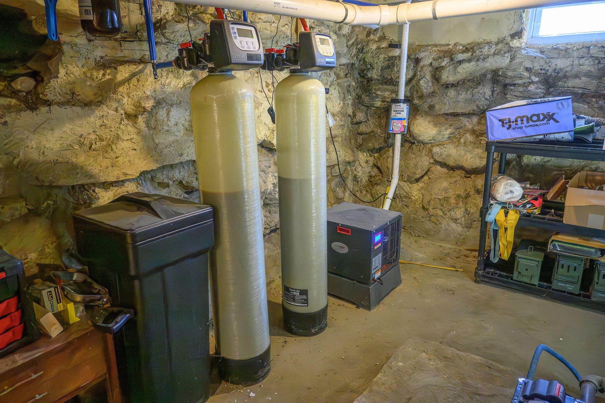 445 River Road Richmond ME 04357