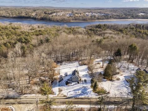 445 River Road Richmond ME 04357