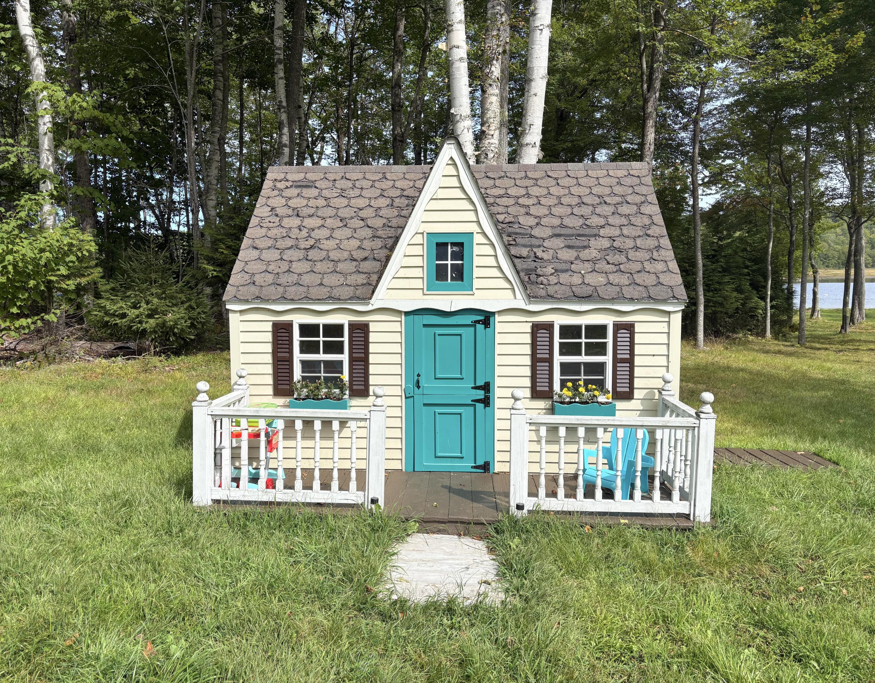 143 Patten Pond Road Surry ME 04684