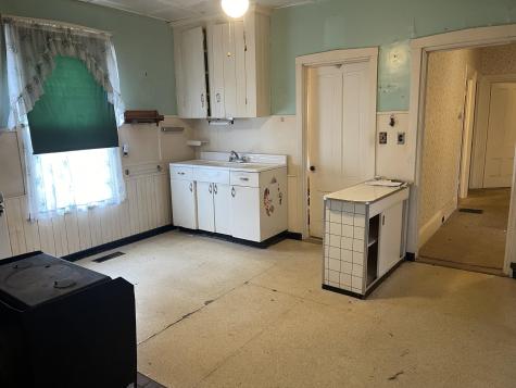 48 Gay Street Rockland ME 04841