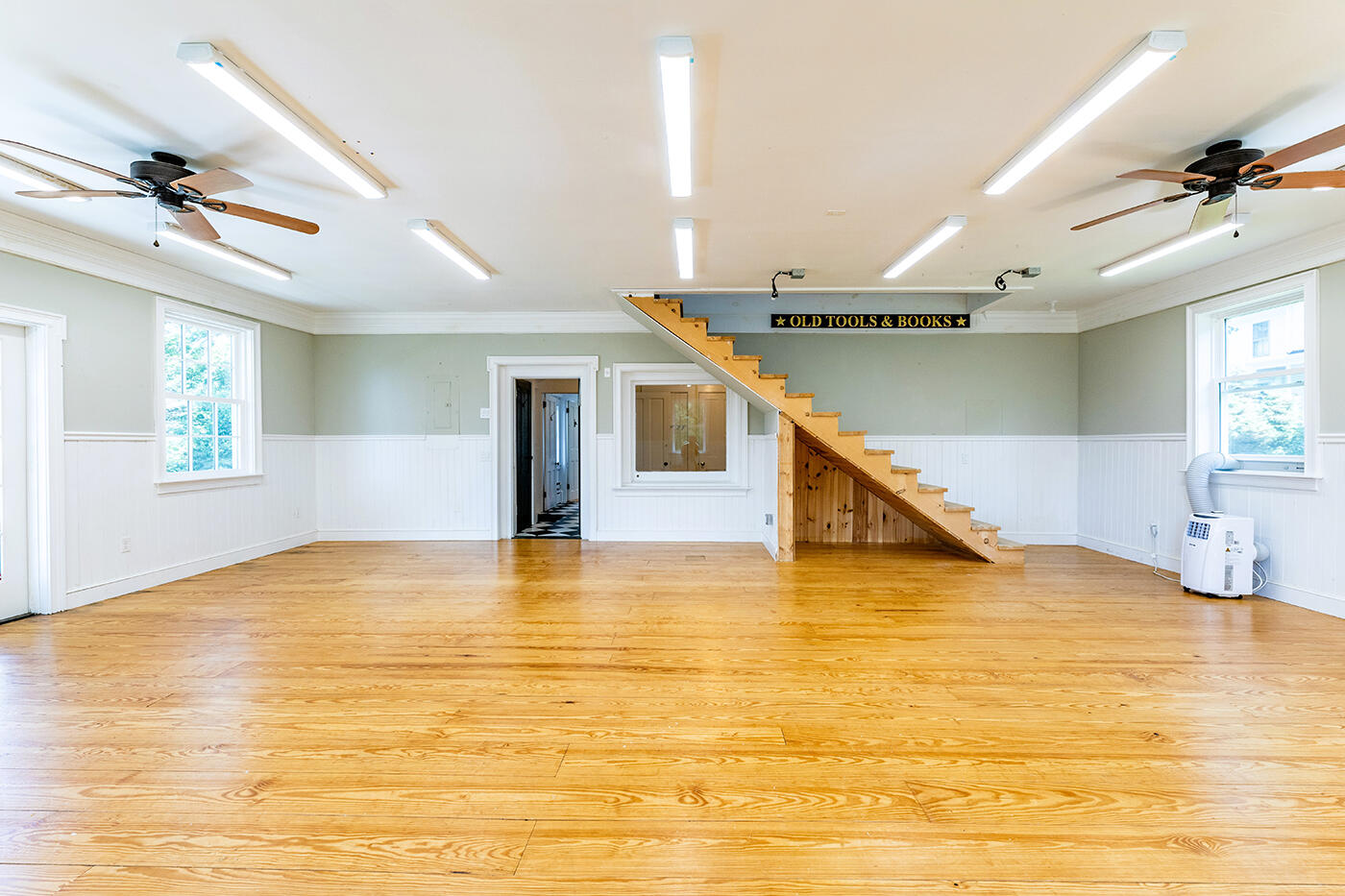 27 High Street Camden ME 04843