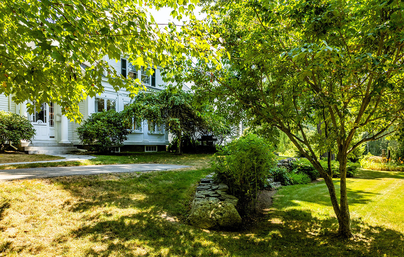 27 High Street Camden ME 04843