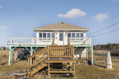 252 Seashore Avenue Portland ME 04108