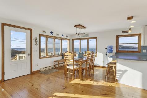 252 Seashore Avenue Portland ME 04108