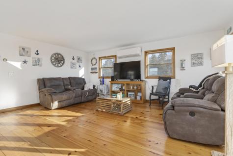 252 Seashore Avenue Portland ME 04108