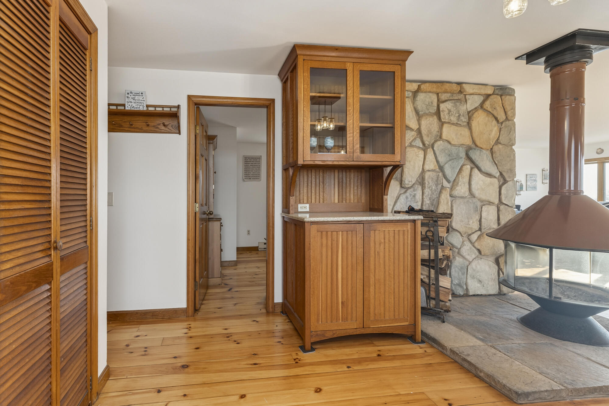 252 Seashore Avenue Portland ME 04108