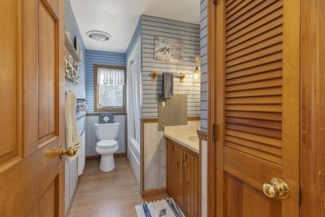 252 Seashore Avenue Portland ME 04108