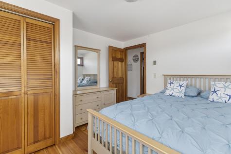 252 Seashore Avenue Portland ME 04108