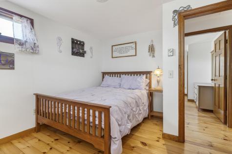 252 Seashore Avenue Portland ME 04108