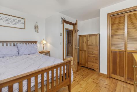 252 Seashore Avenue Portland ME 04108