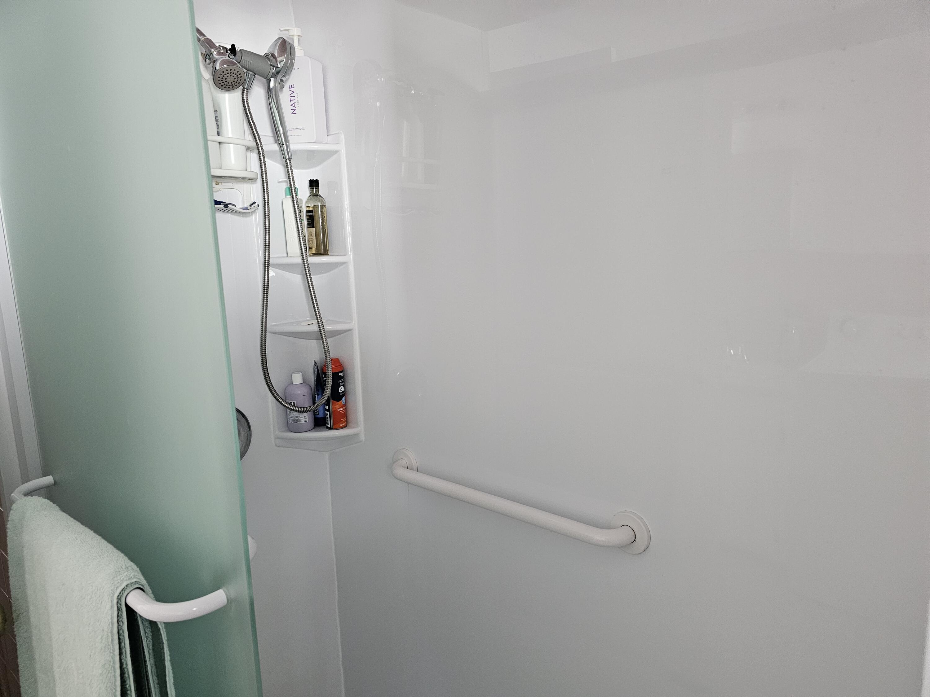 14 Jeannette Avenue Lewiston ME 04240