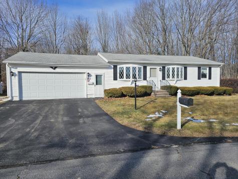 14 Jeannette Avenue Lewiston ME 04240