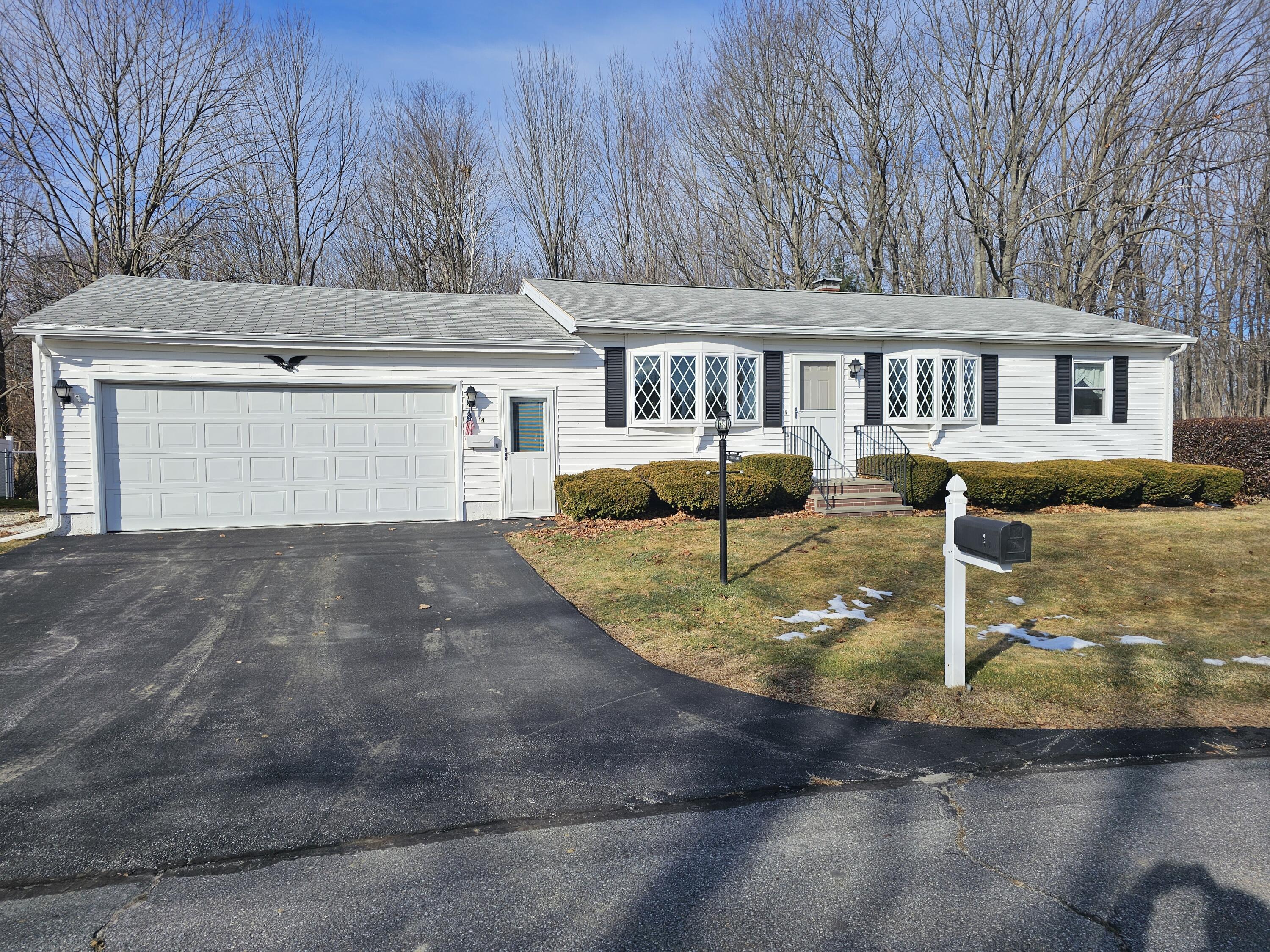 14 Jeannette Avenue Lewiston ME 04240