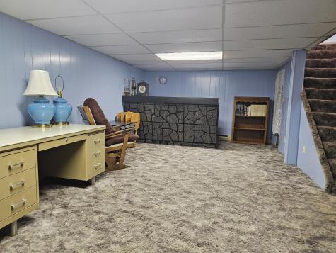 14 Jeannette Avenue Lewiston ME 04240