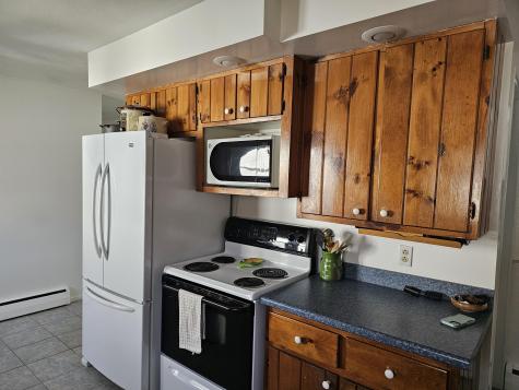 14 Jeannette Avenue Lewiston ME 04240