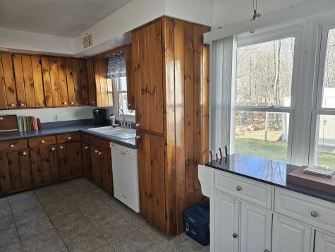 14 Jeannette Avenue Lewiston ME 04240