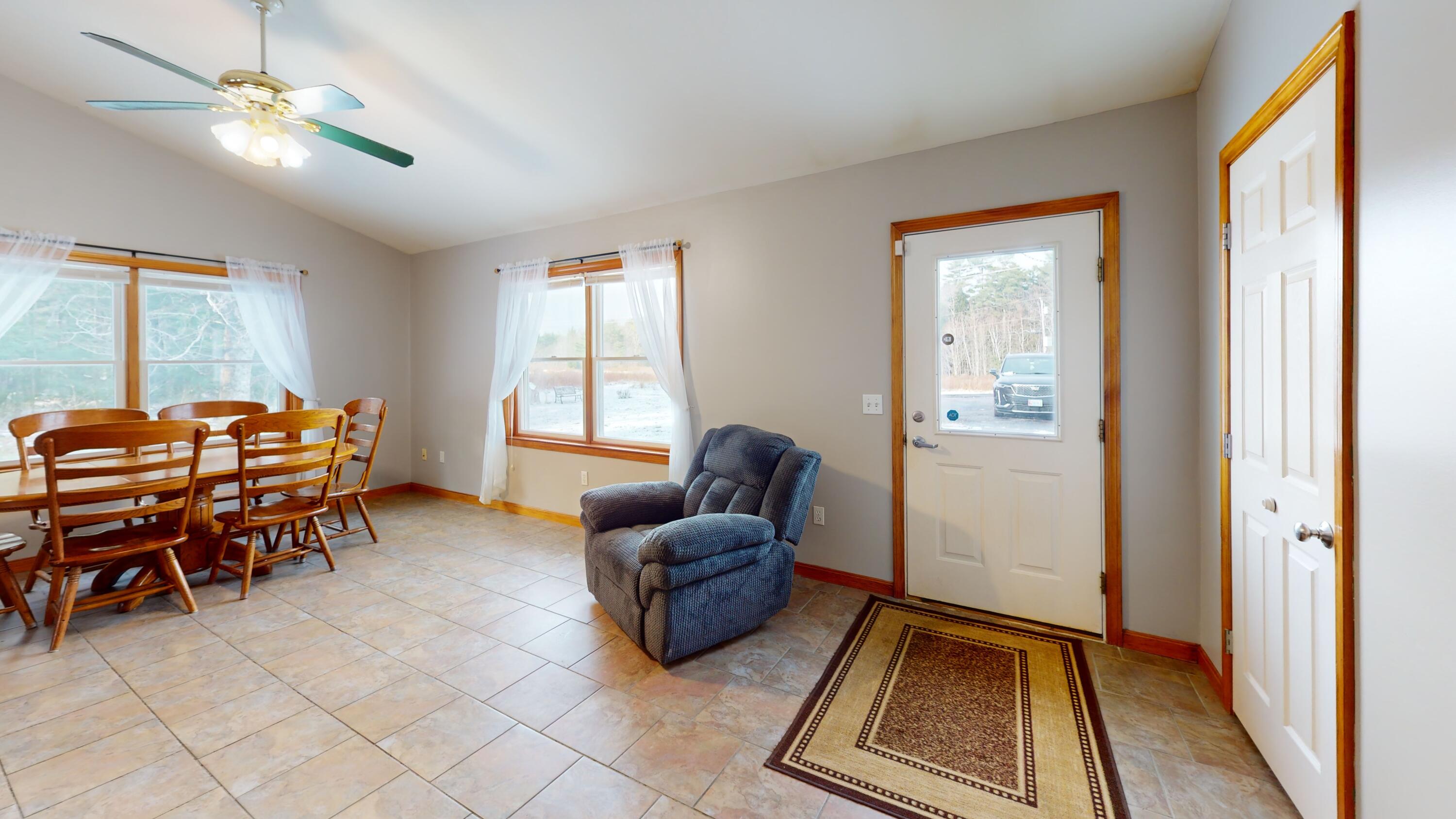 90 Gardiner Road Whitefield ME 04353