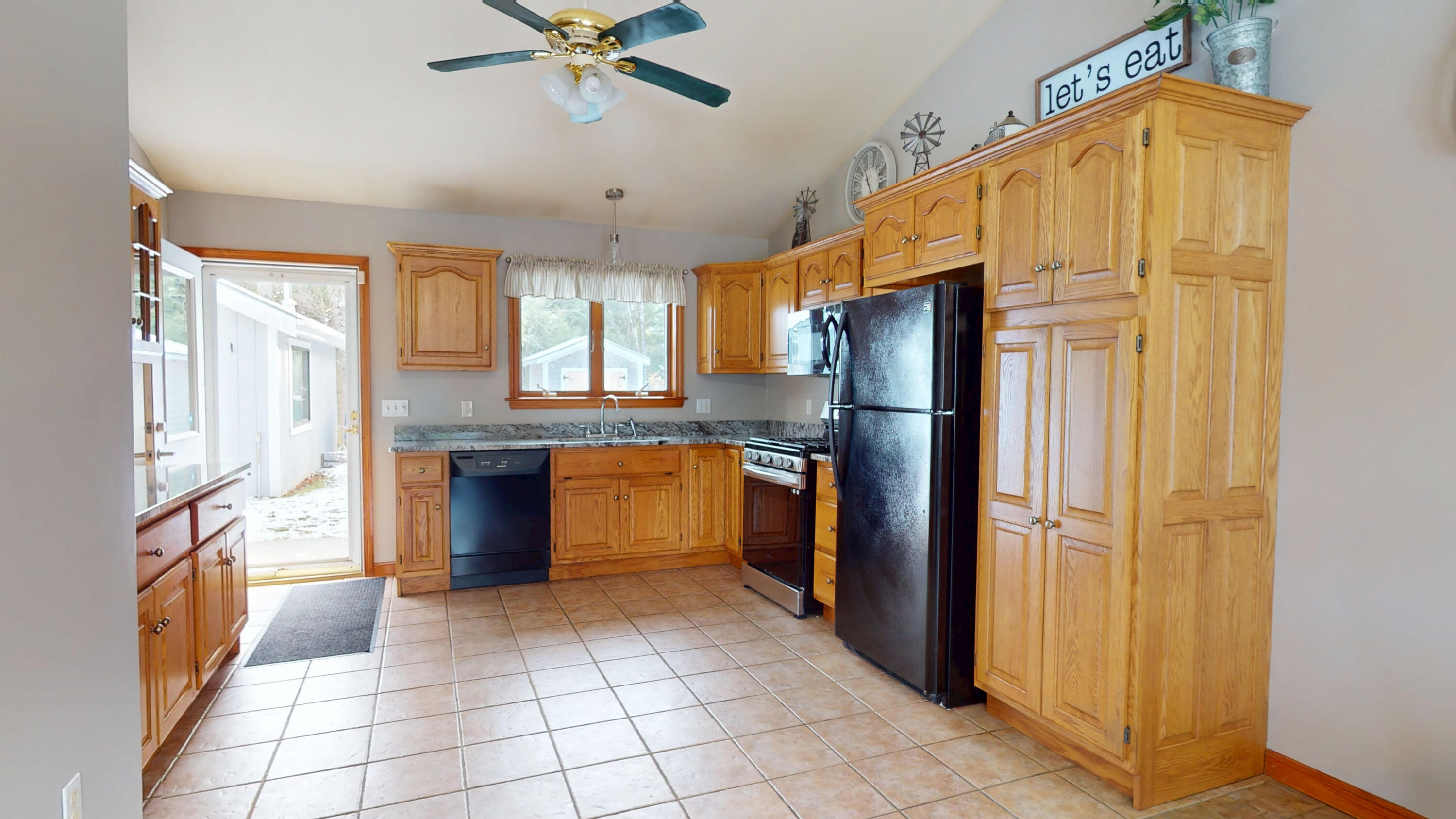 90 Gardiner Road Whitefield ME 04353