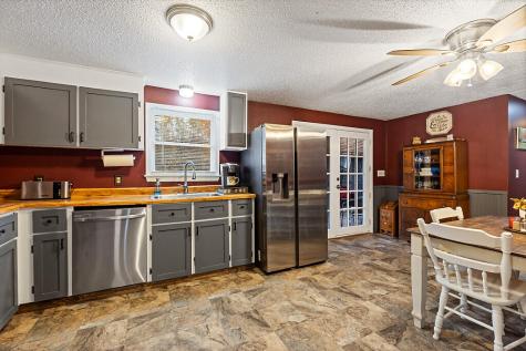 733 Middle Road Skowhegan ME 04976