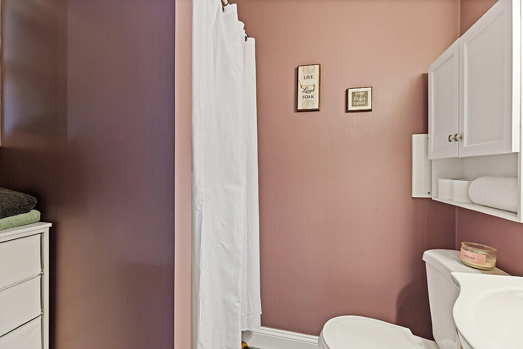 733 Middle Road Skowhegan ME 04976