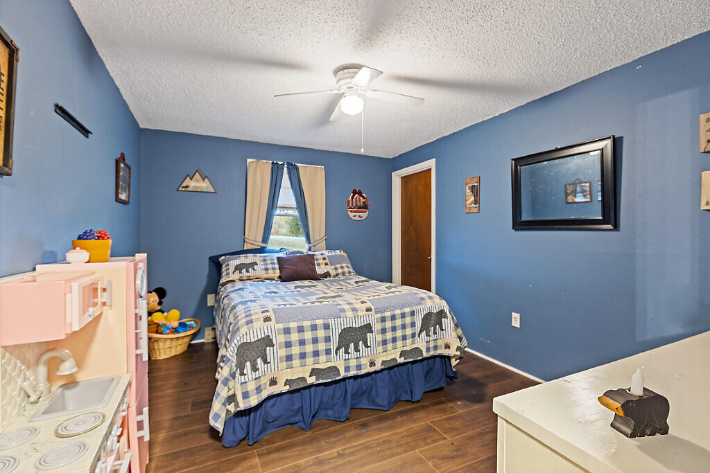 733 Middle Road Skowhegan ME 04976