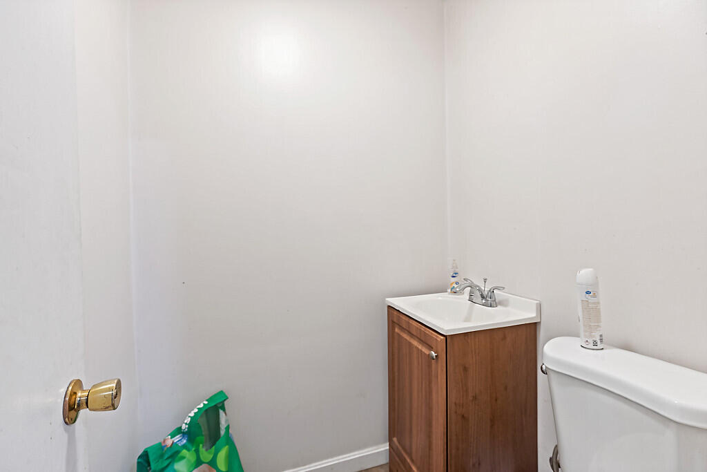 733 Middle Road Skowhegan ME 04976