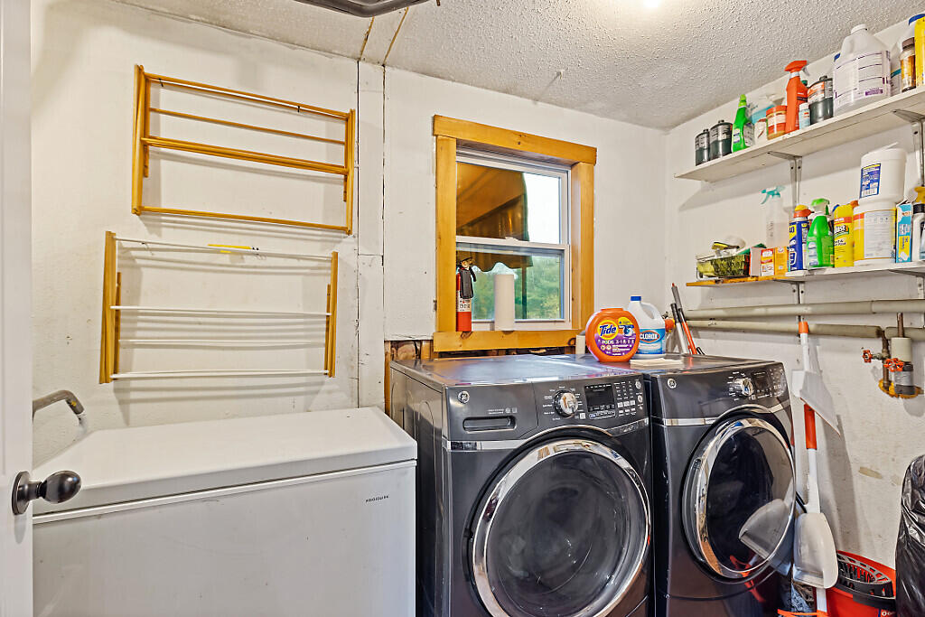 733 Middle Road Skowhegan ME 04976