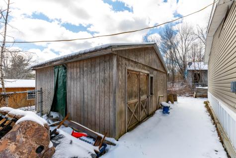 62 Eastman Hill Road Porter ME 04068