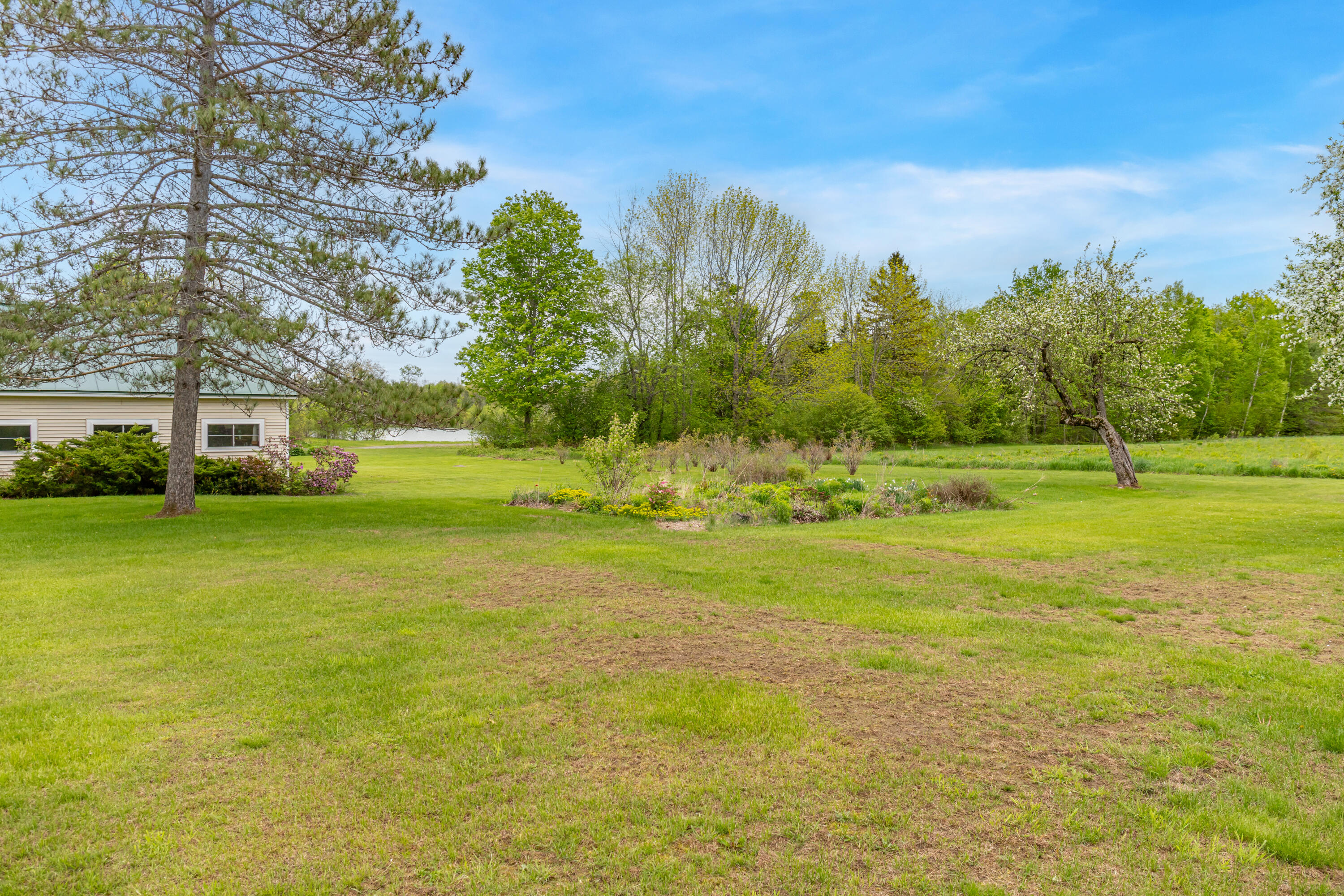 303 Williams Road Bradford ME 04410