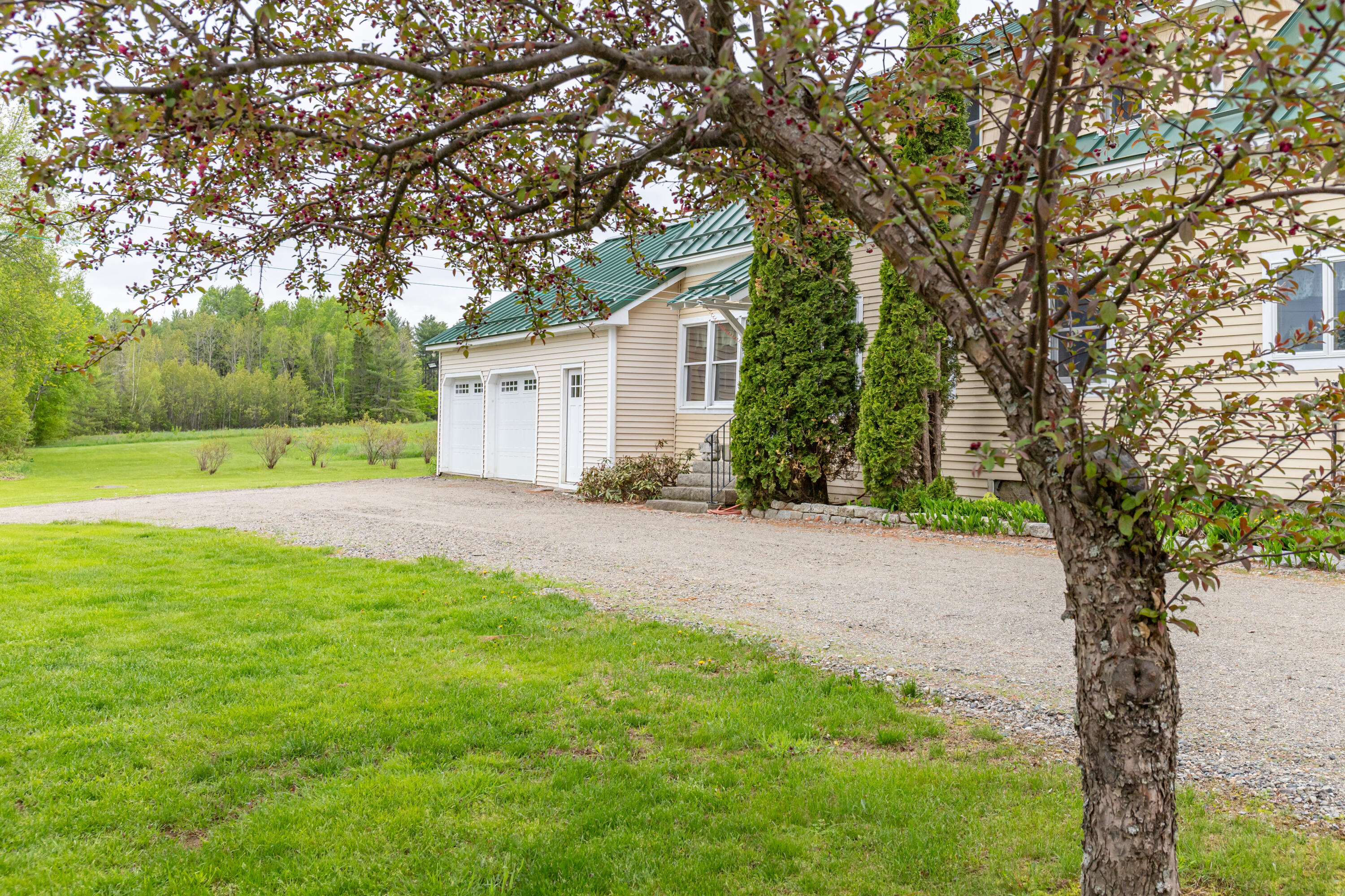 303 Williams Road Bradford ME 04410