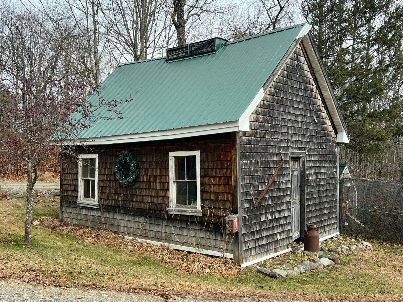 303 Williams Road Bradford ME 04410