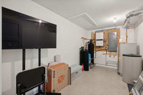 38 Mattie Lane Durham ME 04222