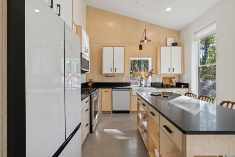 38 Mattie Lane Durham ME 04222