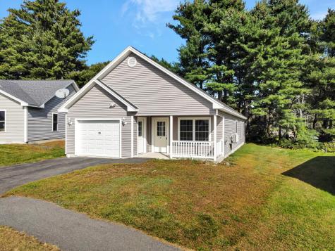 21 Village Circle Augusta ME 04330