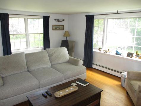57 North Road Yarmouth ME 04096