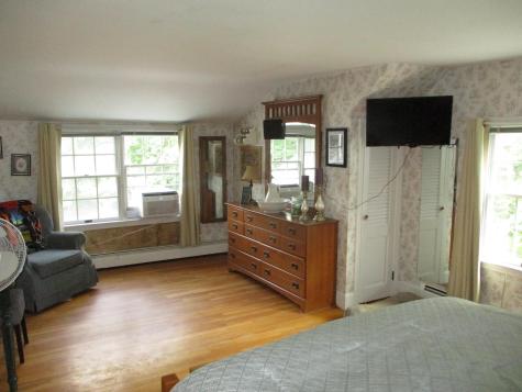 57 North Road Yarmouth ME 04096