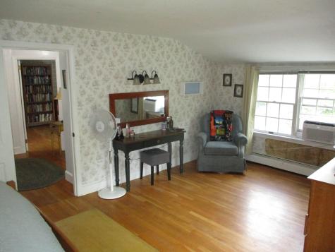 57 North Road Yarmouth ME 04096