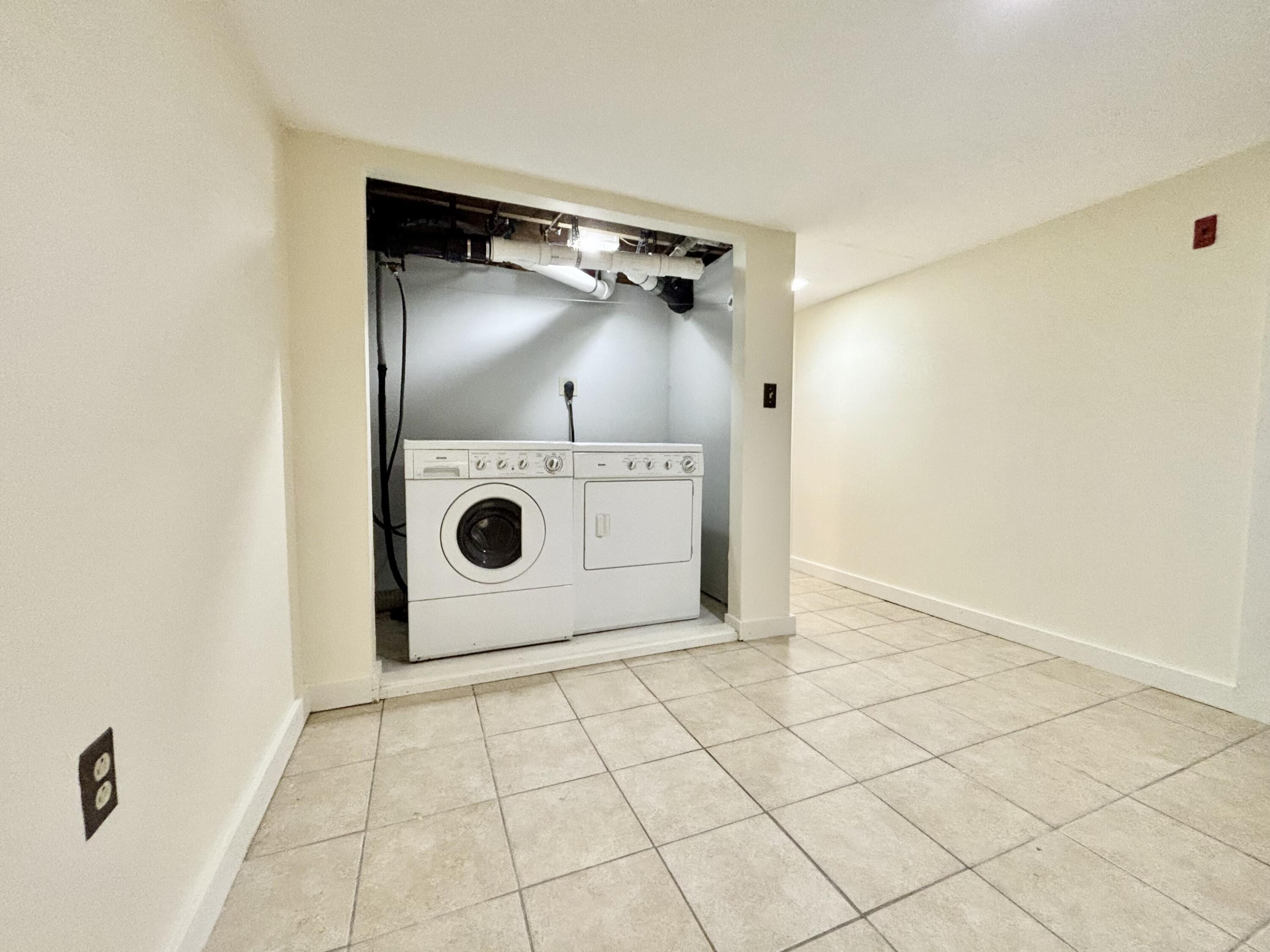 23 Carver Road Hampden ME 04444