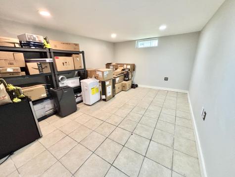 23 Carver Road Hampden ME 04444