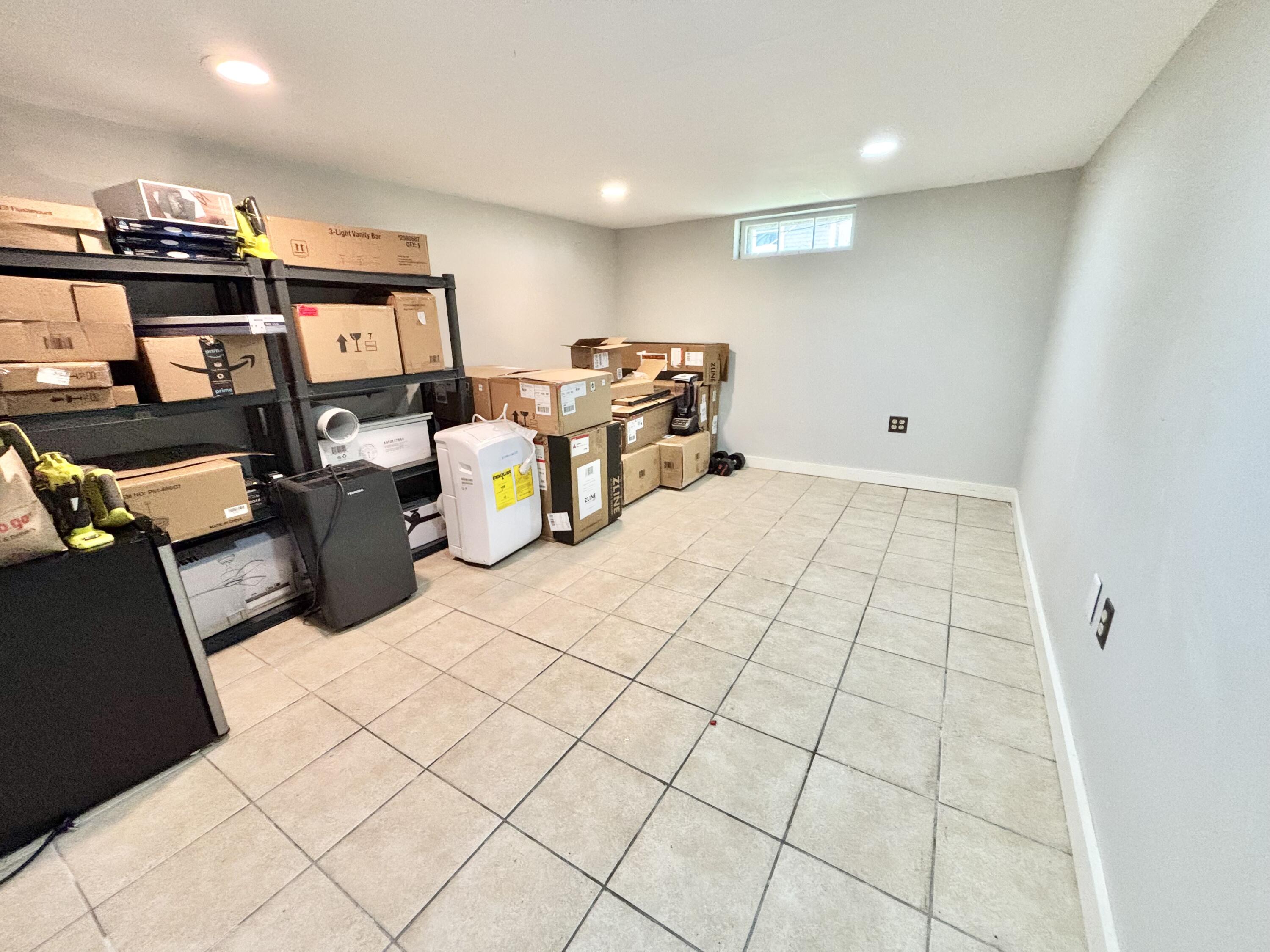 23 Carver Road Hampden ME 04444