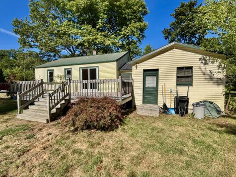 23 Carver Road Hampden ME 04444