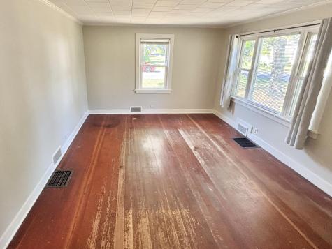 23 Carver Road Hampden ME 04444