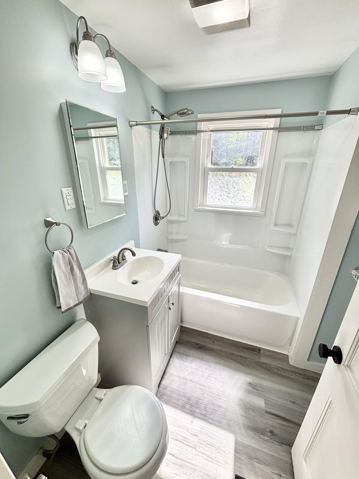 23 Carver Road Hampden ME 04444